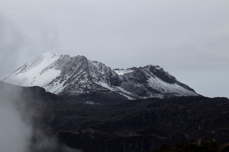 Colombia urges evacuation near volcano