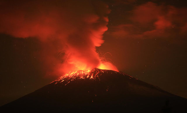 Mexico keeps close watch on ash-spewing volcano