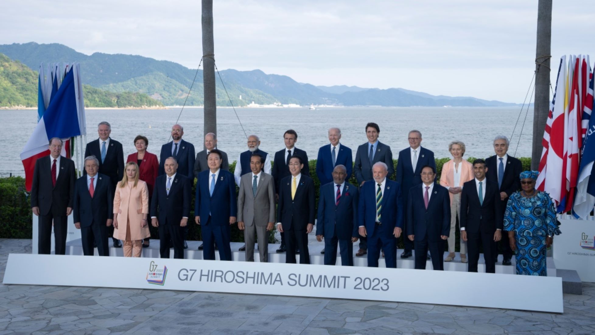 G7 Issued Joint Statement, Day Before Summit Ends