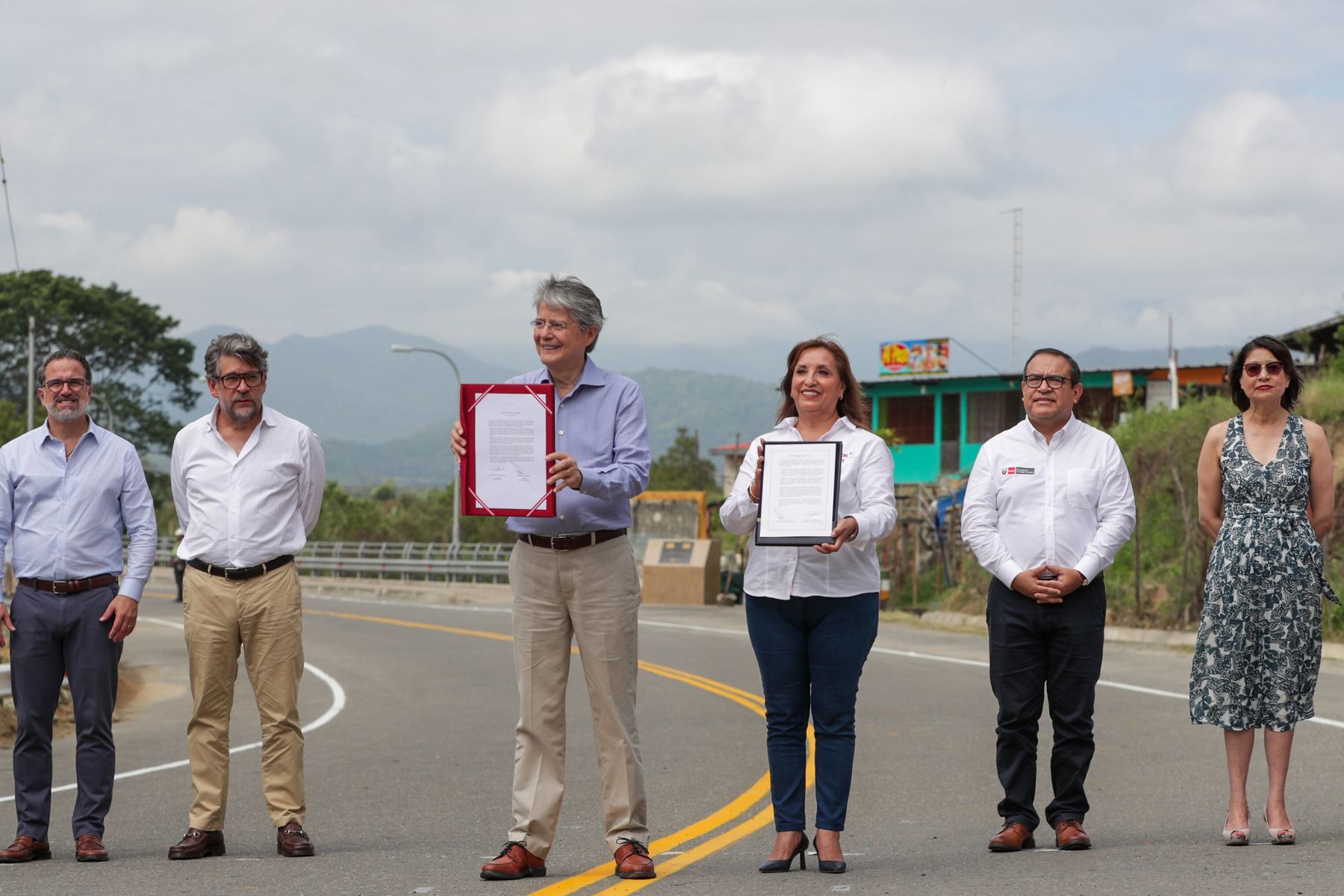 President Boluarte: Peru will not stop until living borders achieved