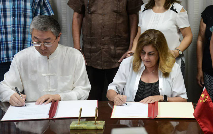 China Red Cross grants Cuba 100,000 dollars donation