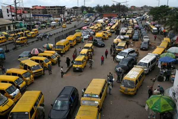 Increased petrol cost: Nigerian states cut working days for government employees