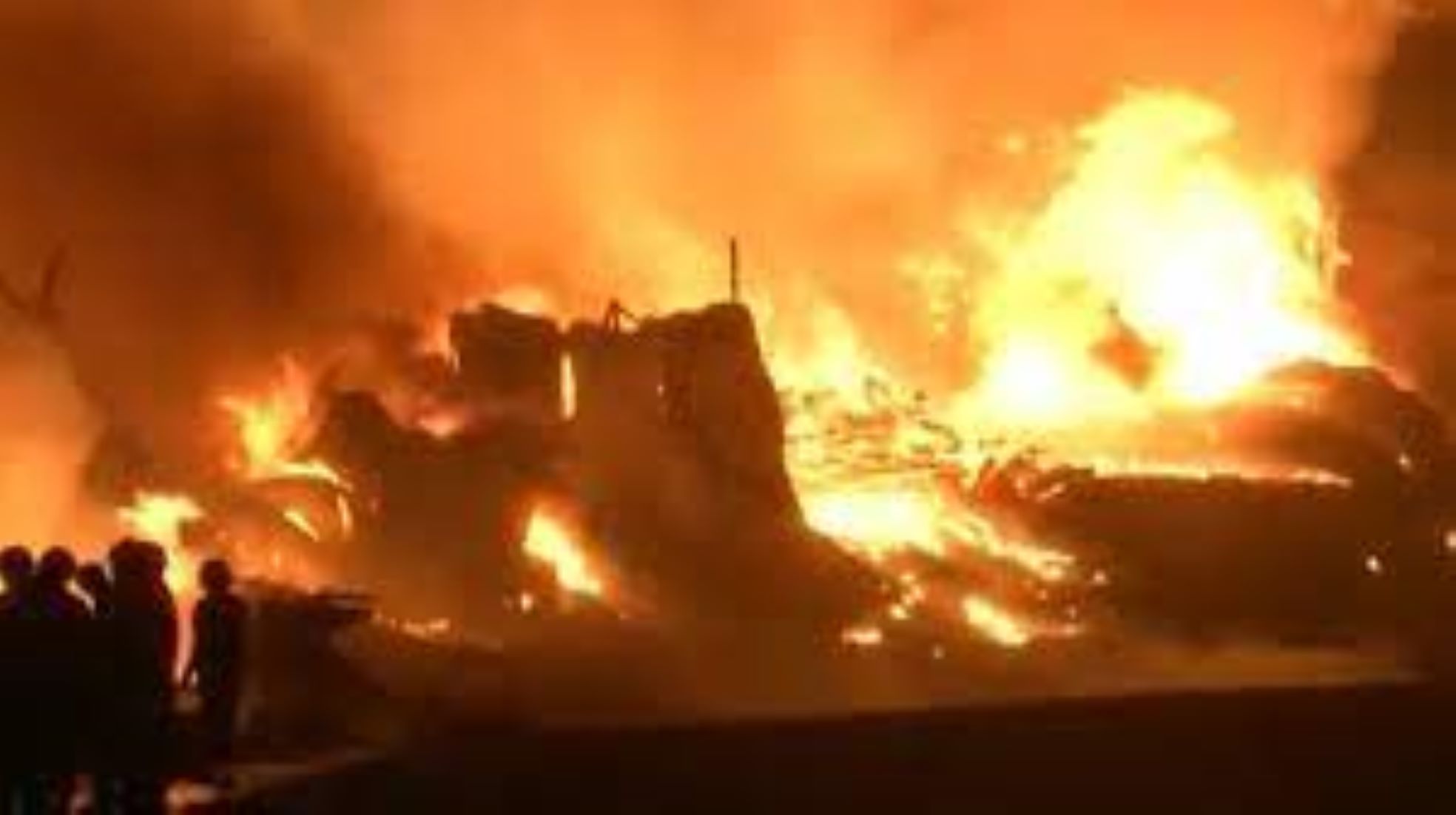 Huge Fire Erupted At Warehouses In Iran’s Capital