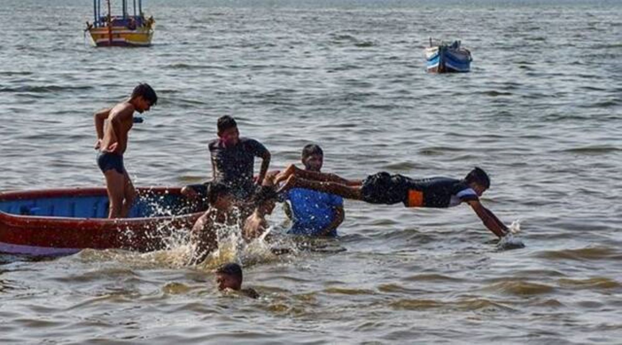 Bangladesh Hit By Longest Heatwave In Decades Accompanied By Electricity Crisis