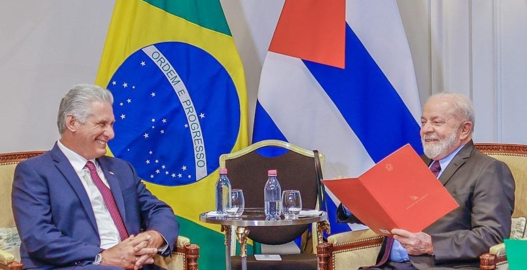 Cuban and Brazilian Presidents meet in Paris