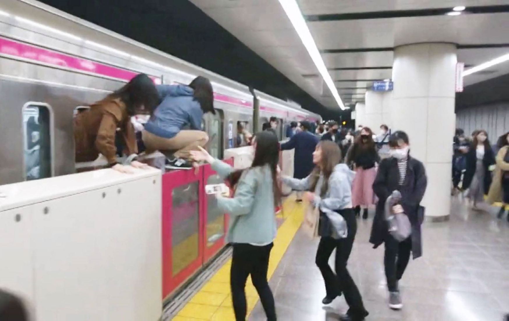 Passengers Evacuated After Man Allegedly Pulls Knife On Tokyo Subway