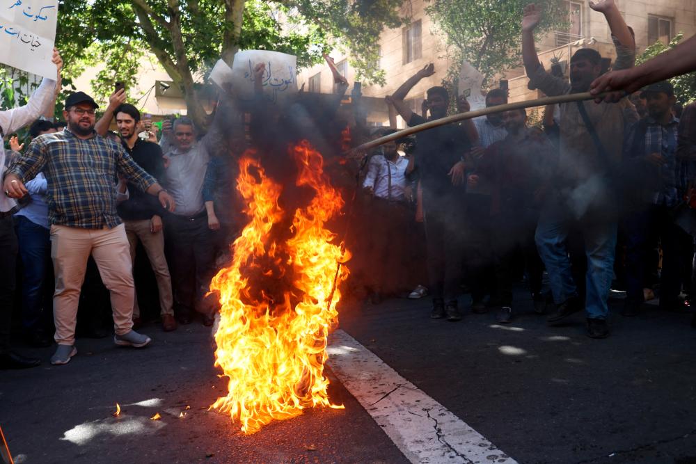 Protest held in Stockholm against Quran burning