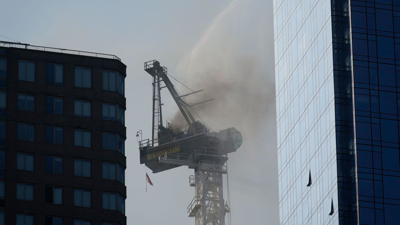 US: 12 people, including 9 civilians and 3 firefighters, suffer injuries after New York City crane collapse