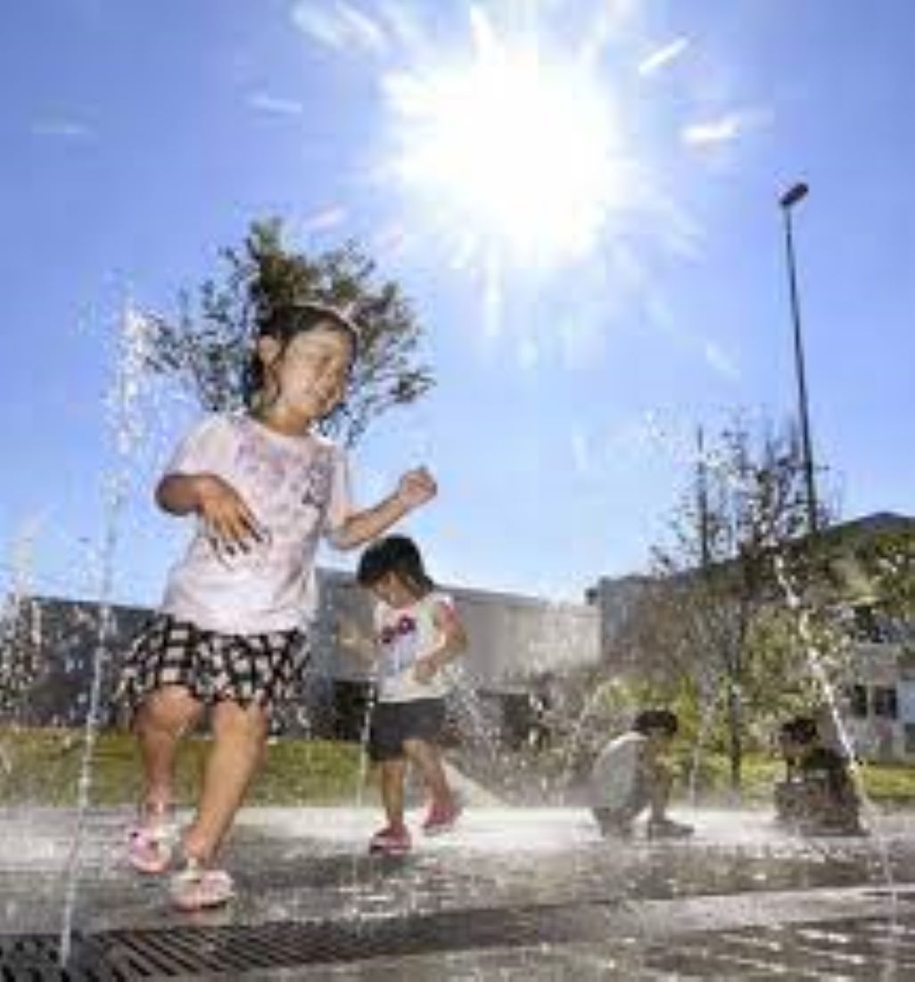 Intense Heat Continues In Wide Areas Of Japan