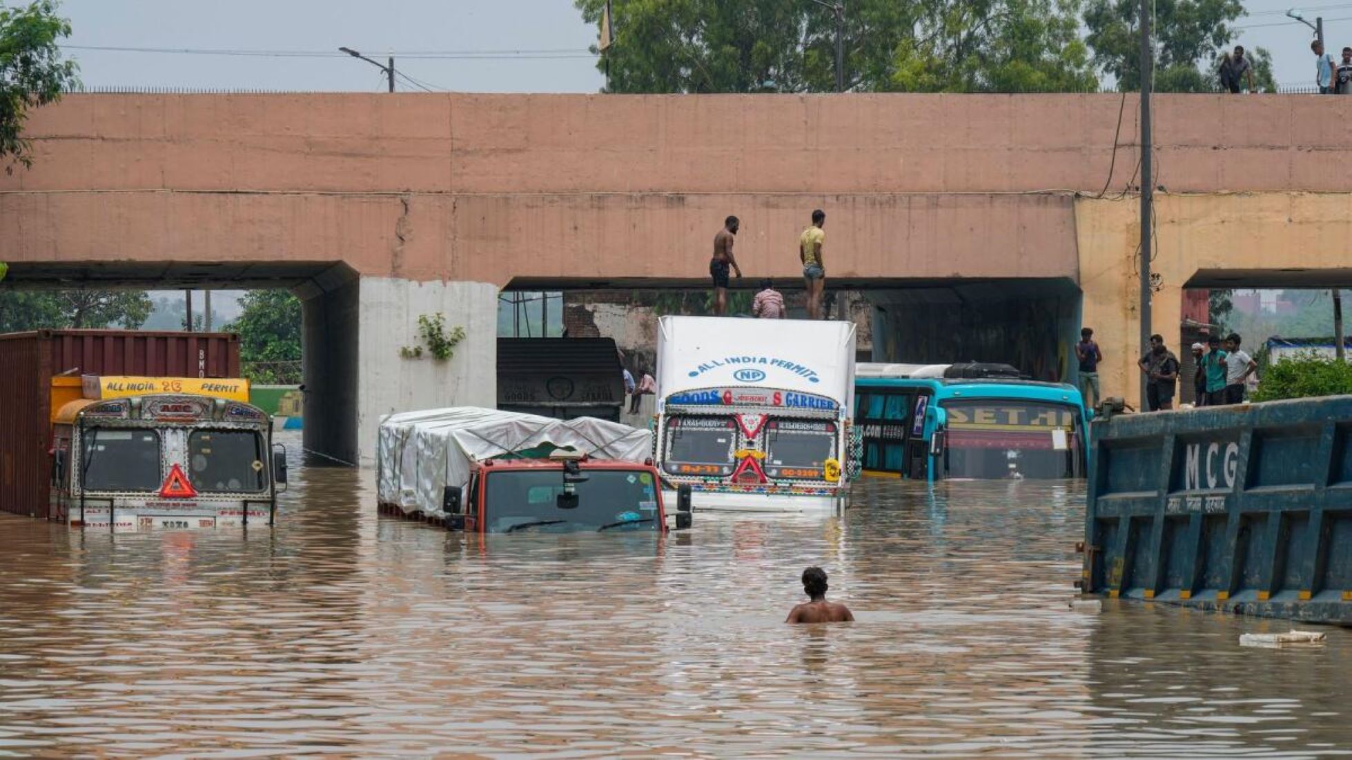 Overflowing River Leads To Floods In India’s Capital, Many Evacuated