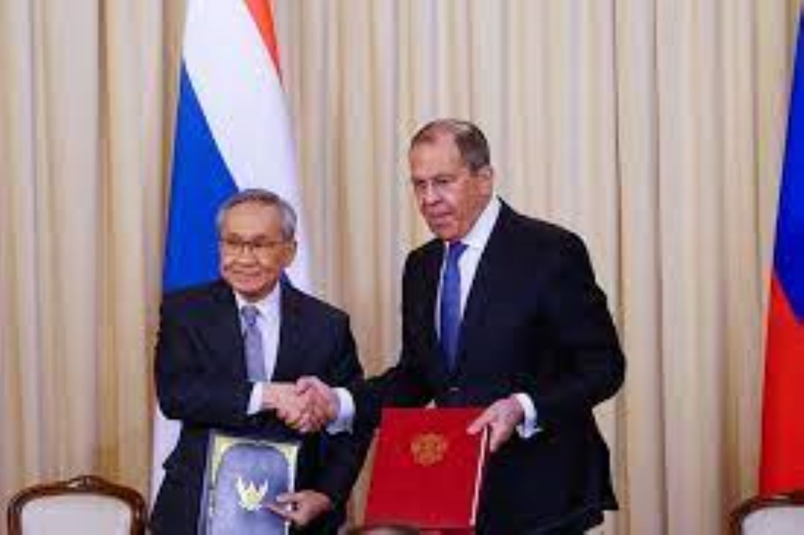 Thai, Russian FMs Meet On Trade, Cooperation