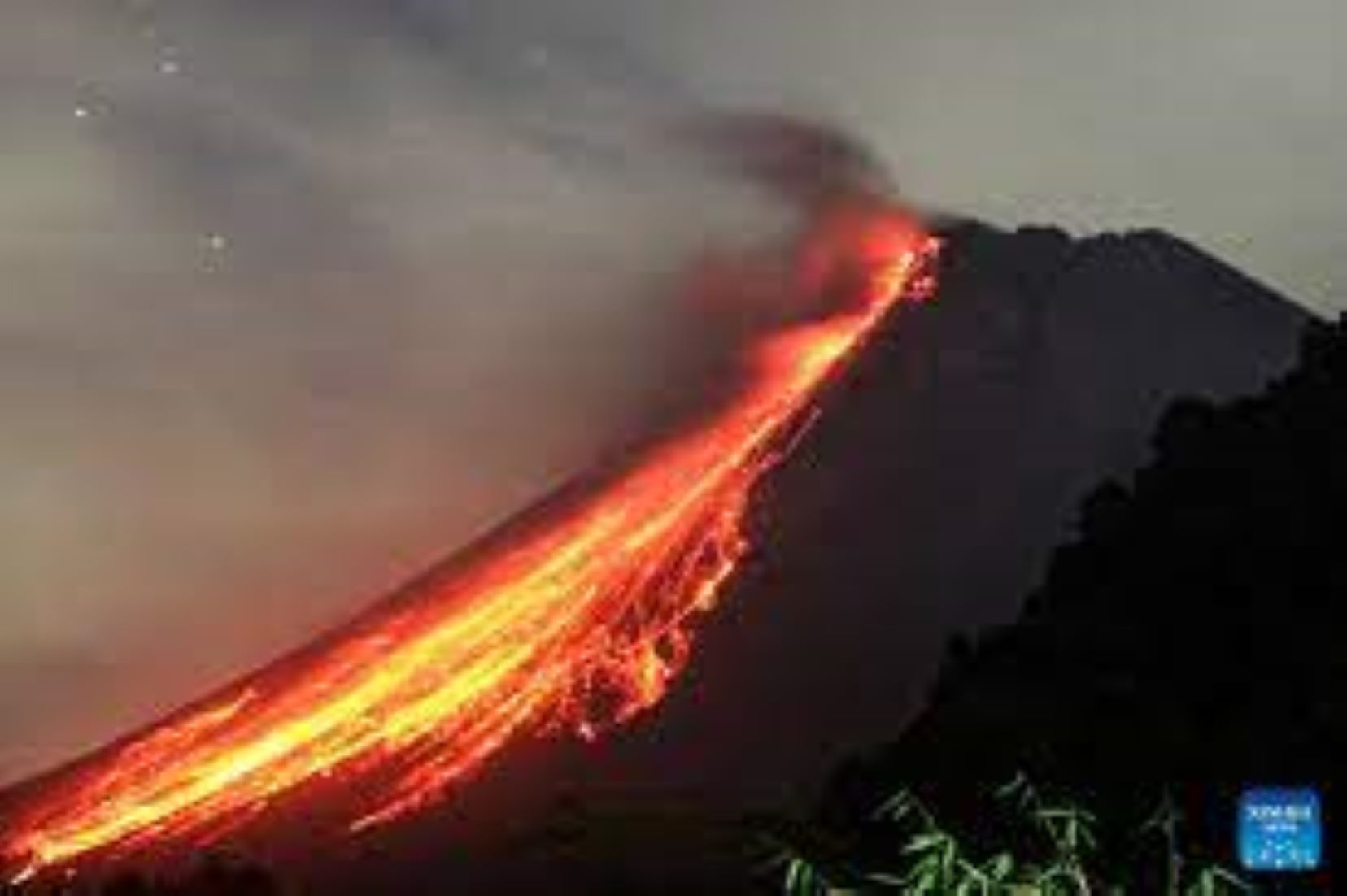 Indonesia’s Merapi Volcano Erupts, Hot Lava Slides 1.8 Km Away