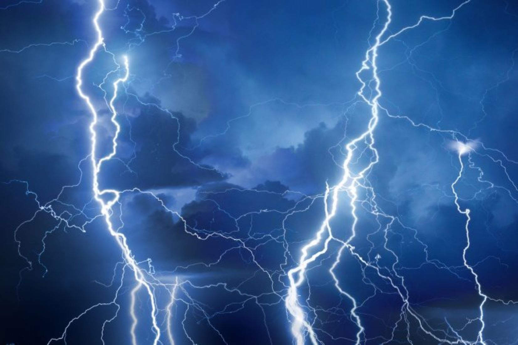 Lightning Killed Two, Injured Four In India’s Central State