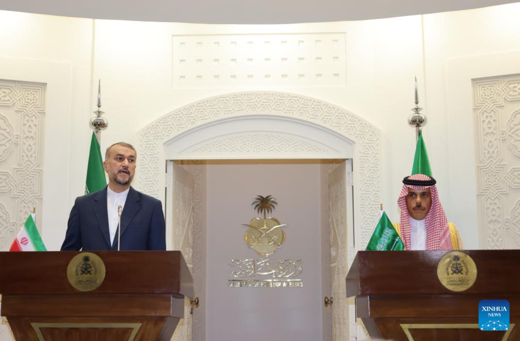 Iranian FM Says Ties With Saudi Arabia “Moving In Right Direction”