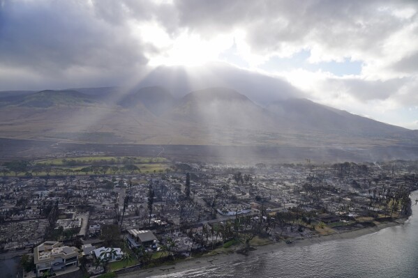 Death toll from devastating Maui fire reaches 101, Hawaii governor says