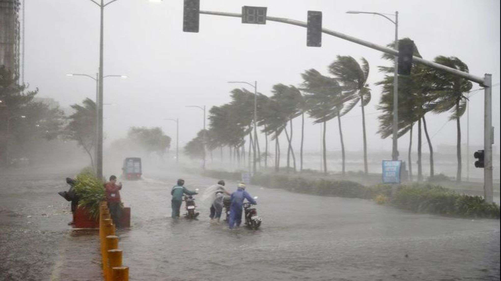 Saola Intensifies Into Super Typhoon, Affects Philippines