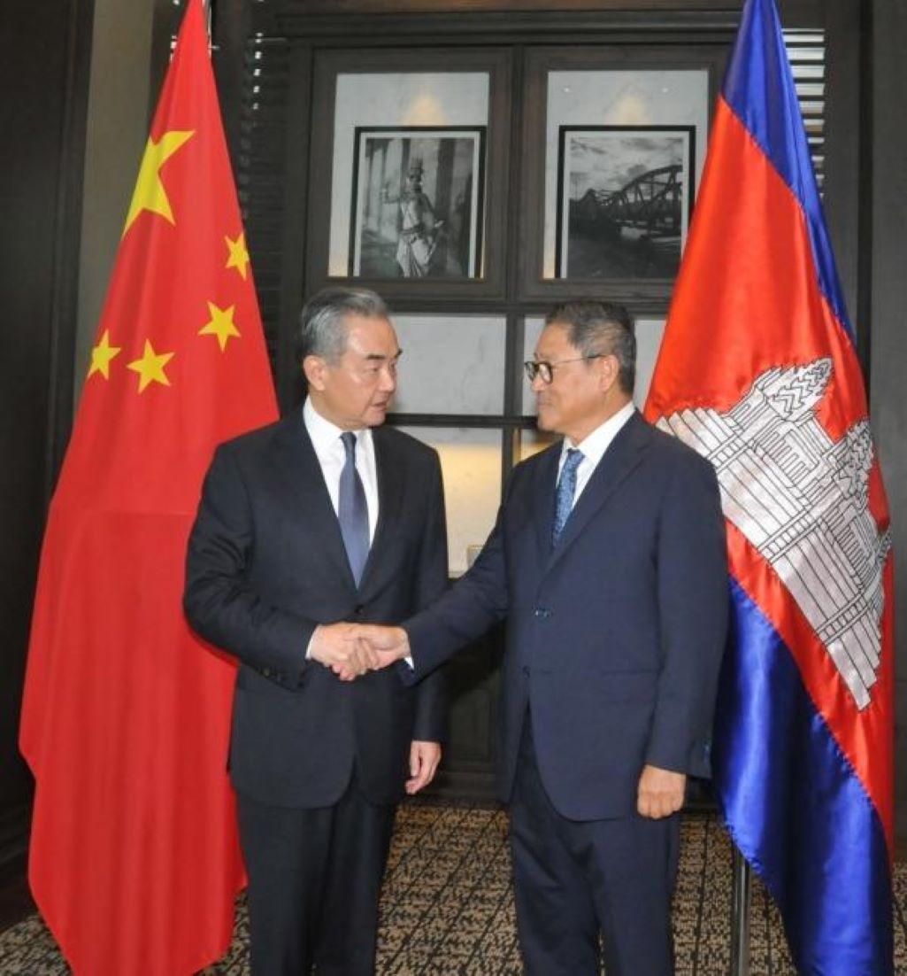 China, Cambodia Vow To Promote Community With Shared Future