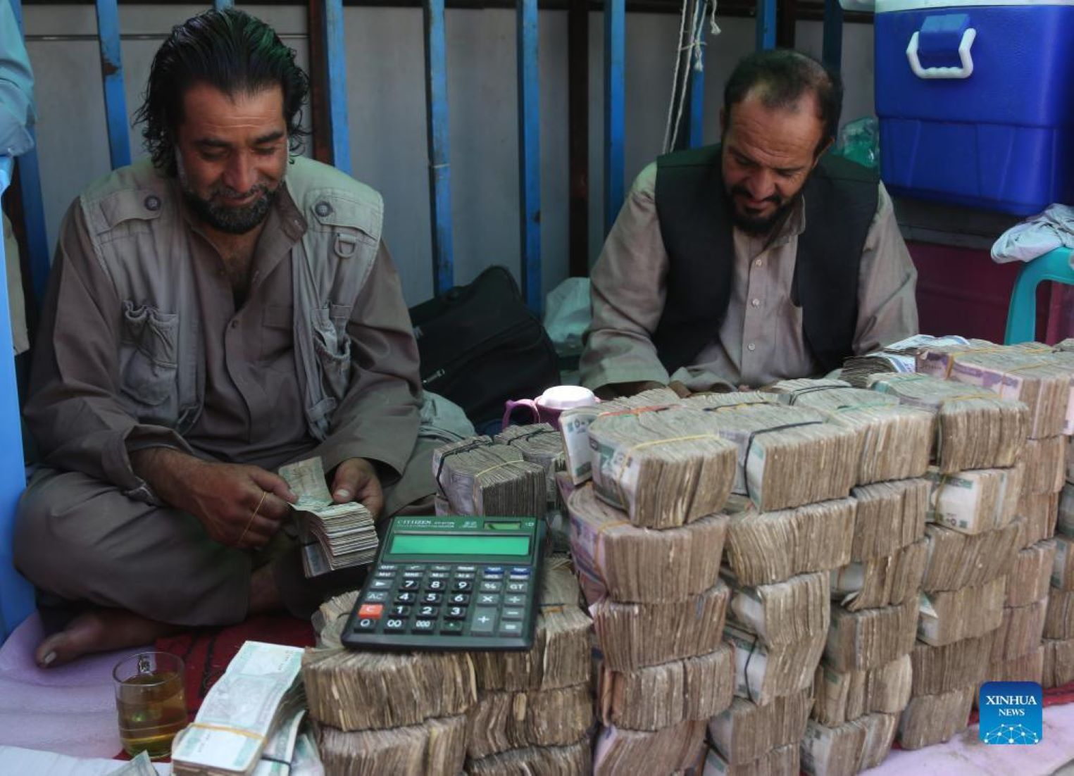 Afghan Central Bank To Auction 13 Million USD To Keep Afghani Stable