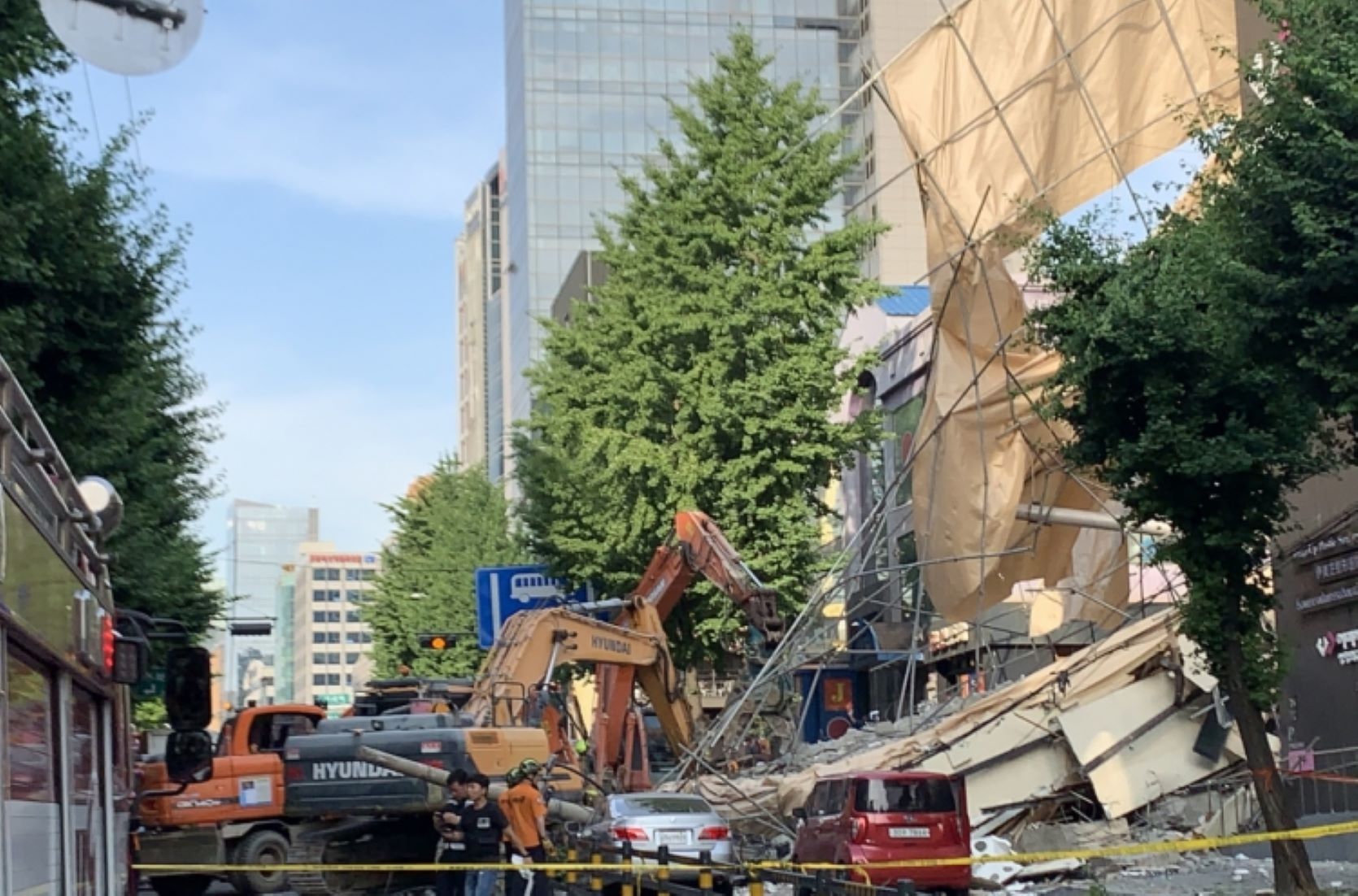 Two Dead, Four Injured In S. Korea’s Building Floor Collapse