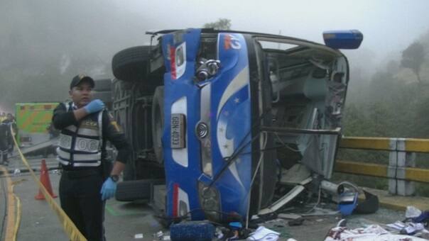 Ecuador: 5 dead, 7 injured in bus rollover