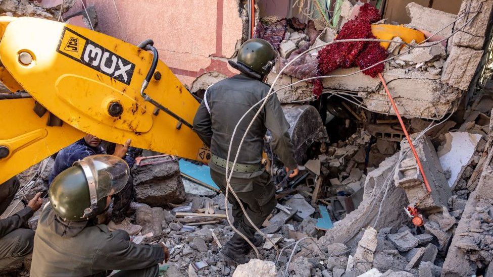 Morocco earthquake toll passes 2,862 as rescuers search for survivors