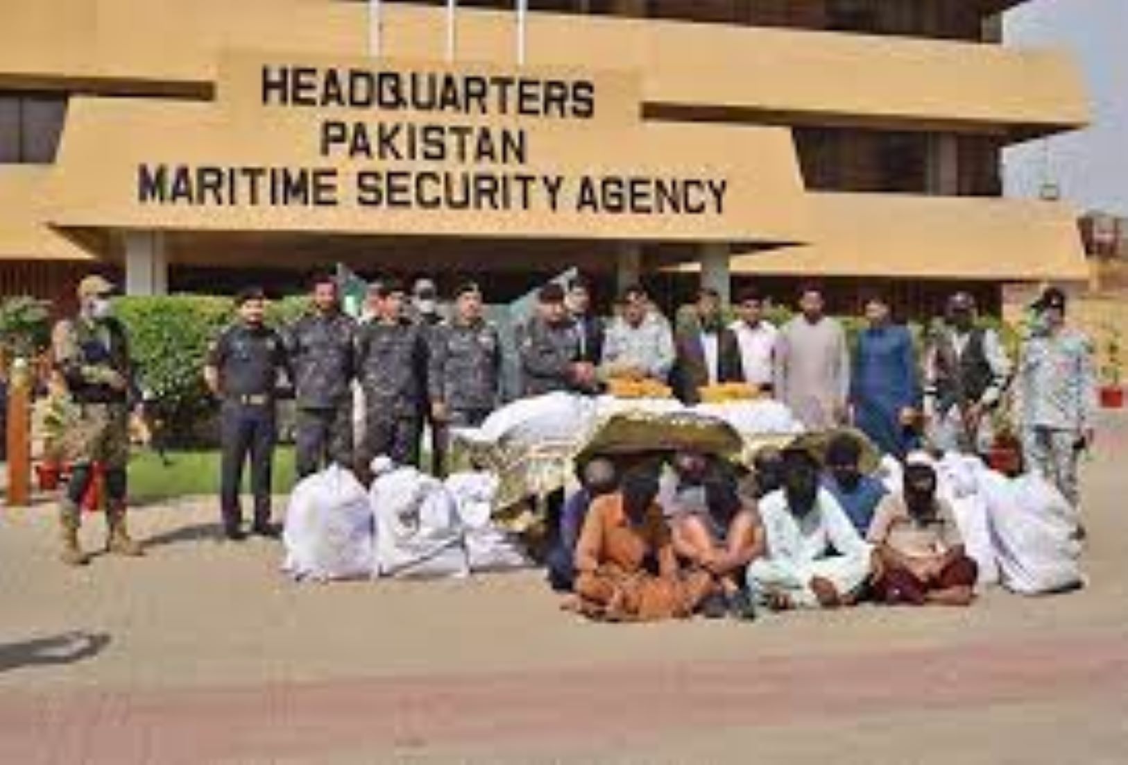 Pakistan’s Anti-Narcotics Force Arrested Seven Drug Traffickers