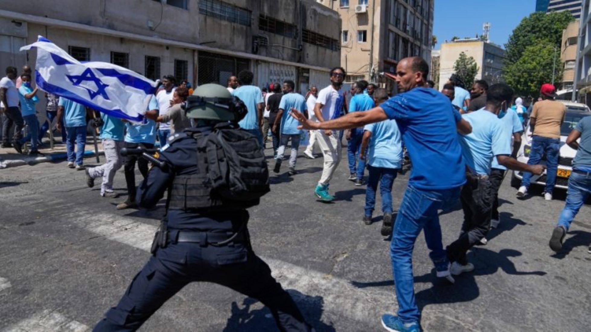 Over 100 Injured In Clashes Between Eritrean Protesters, Israeli Police In Tel Aviv