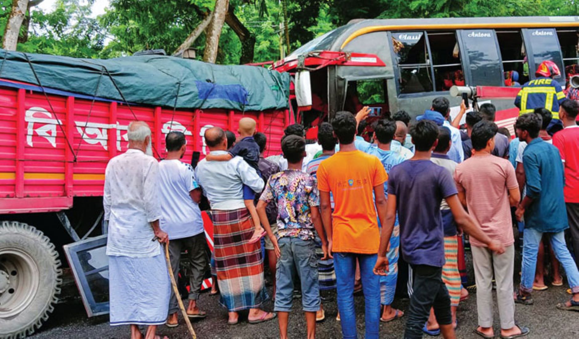 Bangladesh Reports 496 Deaths From Traffic Accidents Last Month