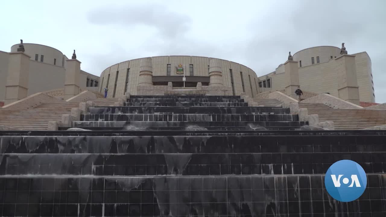 Zimbabwe’s parliament moves to new building