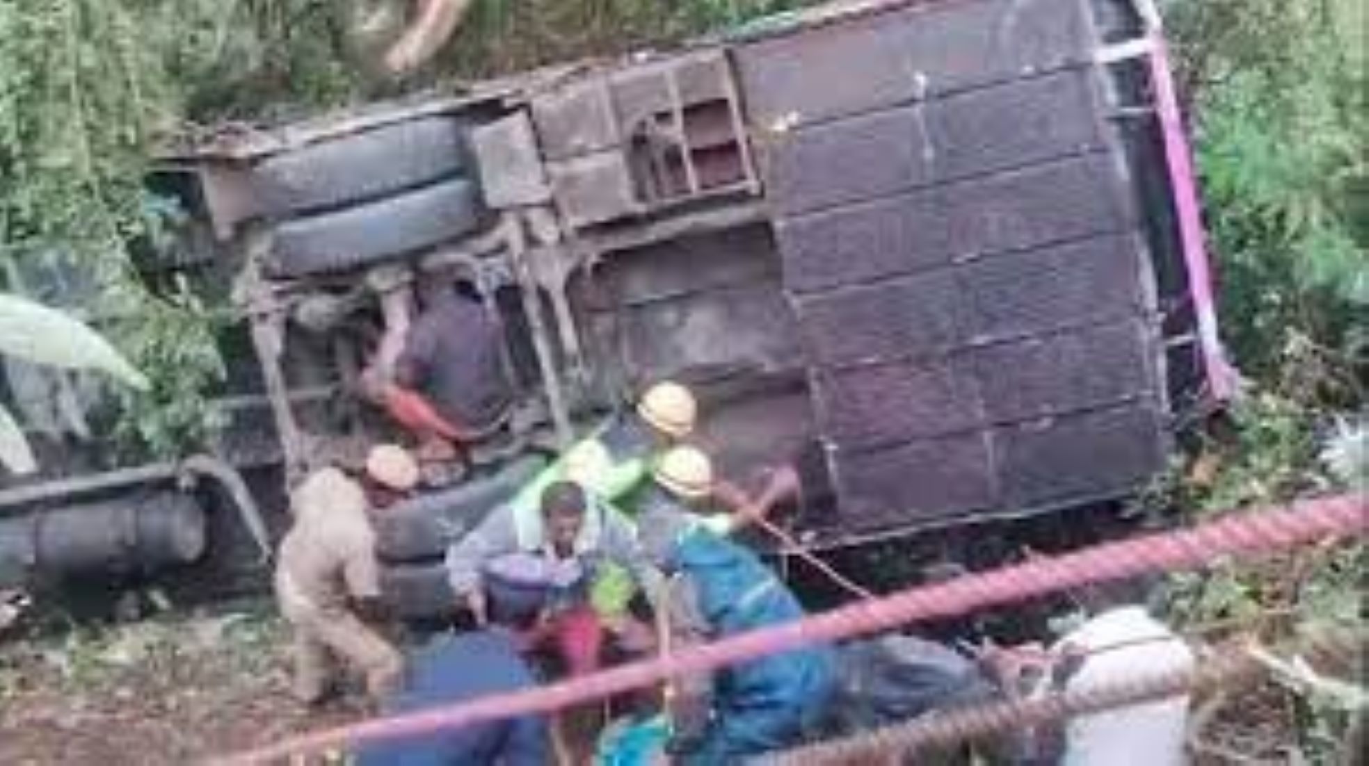 Eight Dead, Many Injured In South India Road Accident