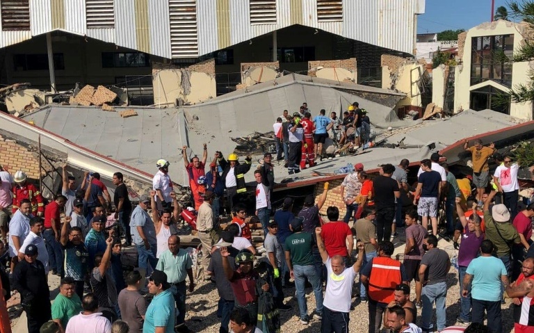 Mexico: At least 7 killed in church roof collapse; 10 rescued; 20 still trapped under rubble