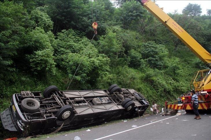 Bolivia: 5 dead after passenger bus, trailer truck collide head-on