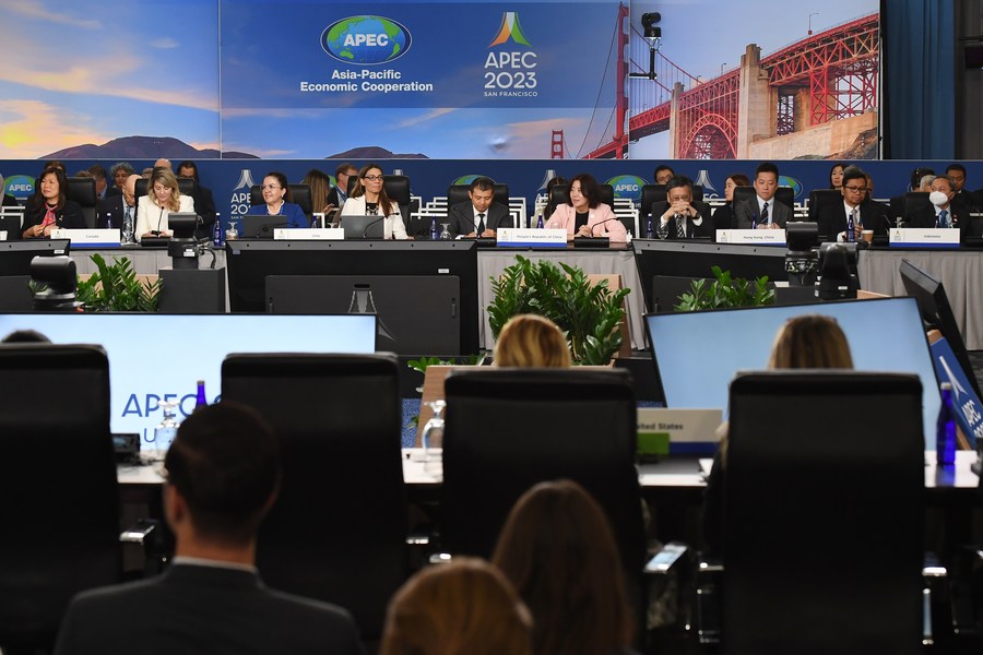 APEC Ministerial Meeting ends with continuous effort for joint statement