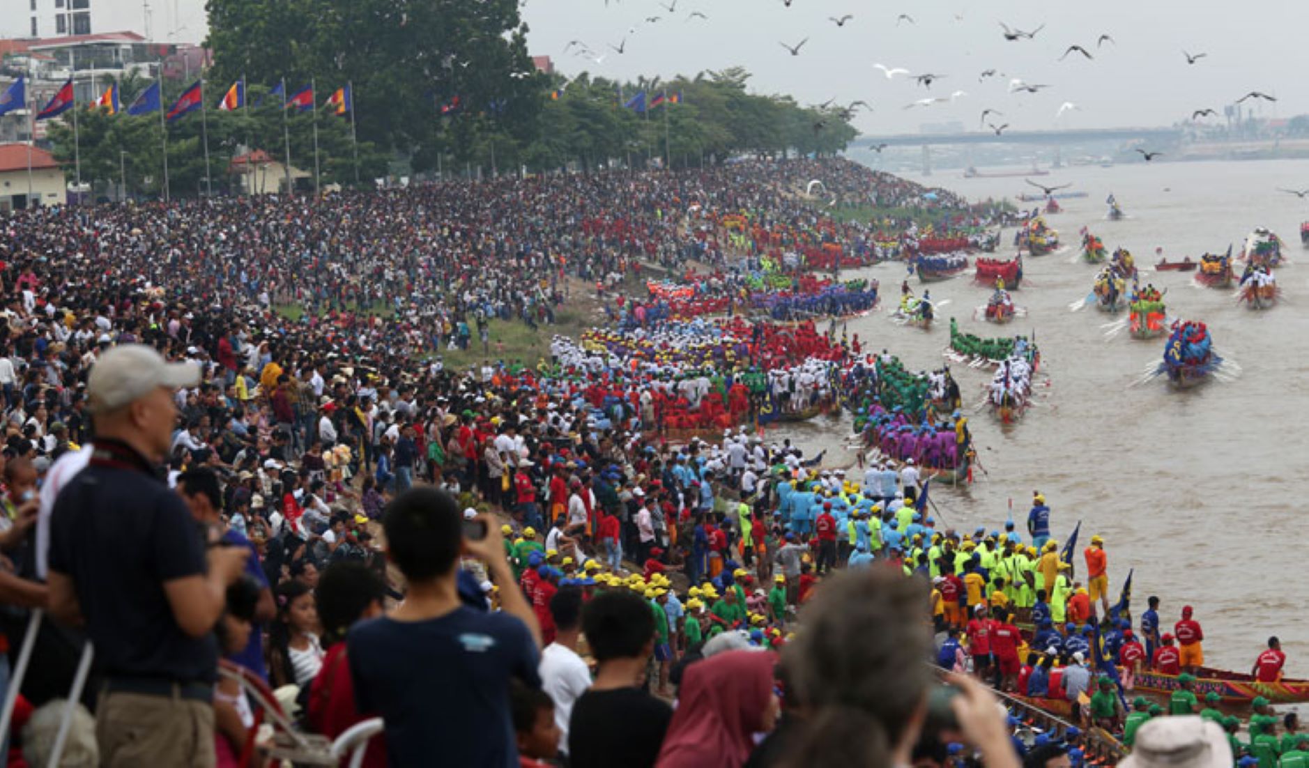 Cambodia’s Popular Water Festival Attracts 4.9 Million Visitors To Capital