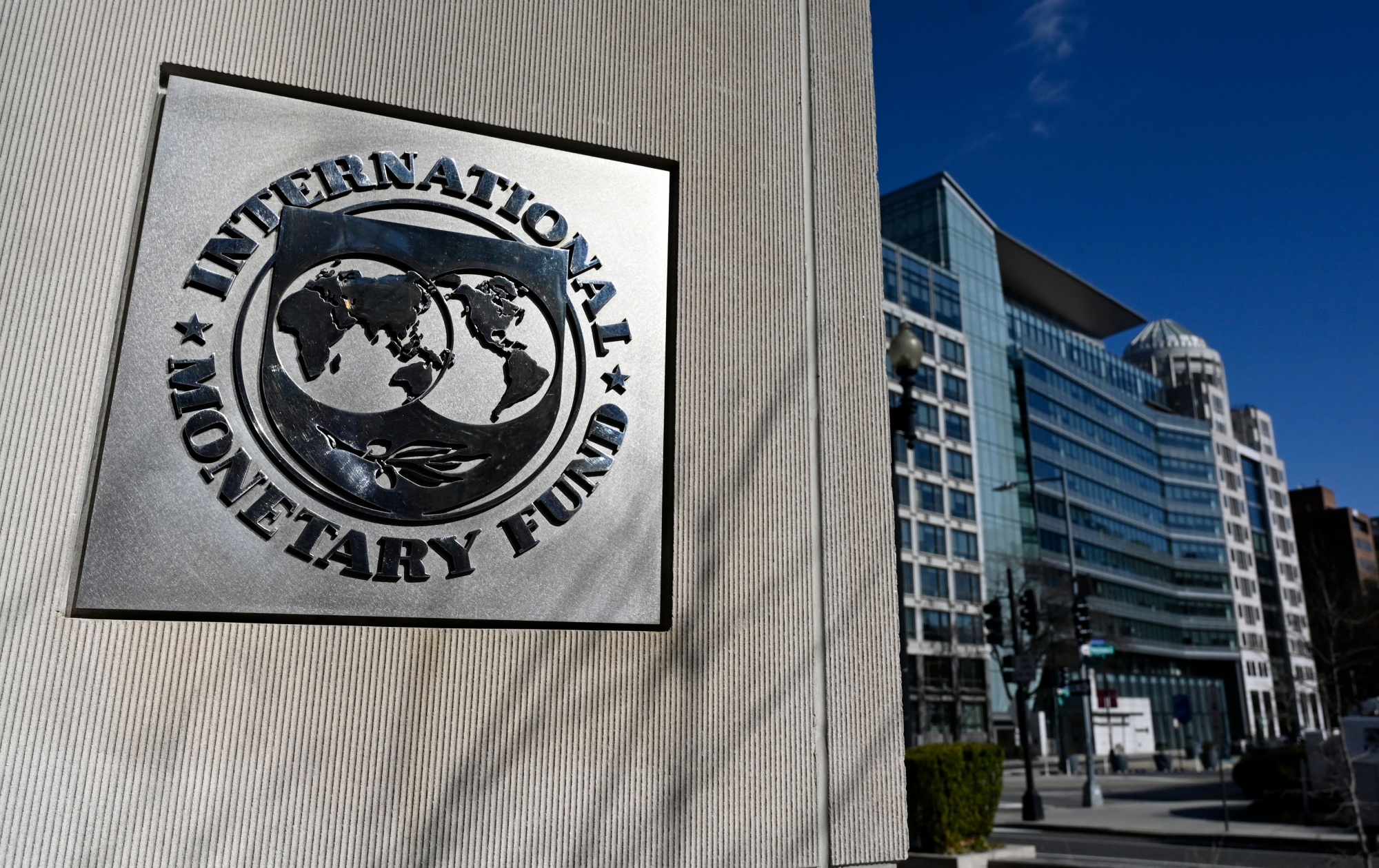 IMF reaches staff-level deal with Kenya for release of 682 mln USD loan