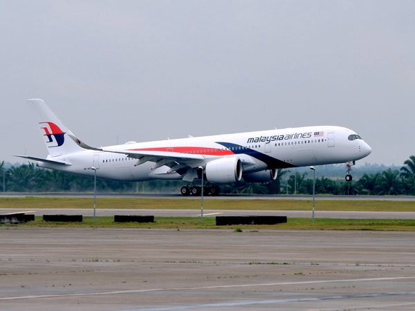 Malaysia Airlines to fully restore in-flight meal services by Nov 15