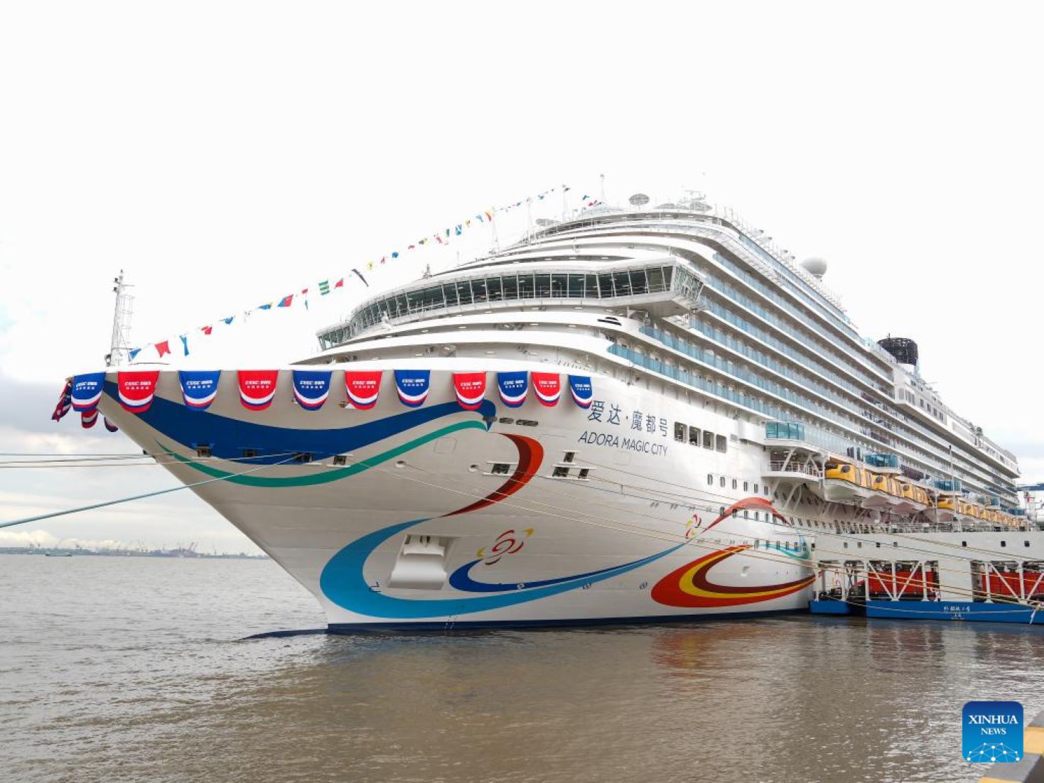 China’s First Home-Grown Large Cruise Ship Delivered