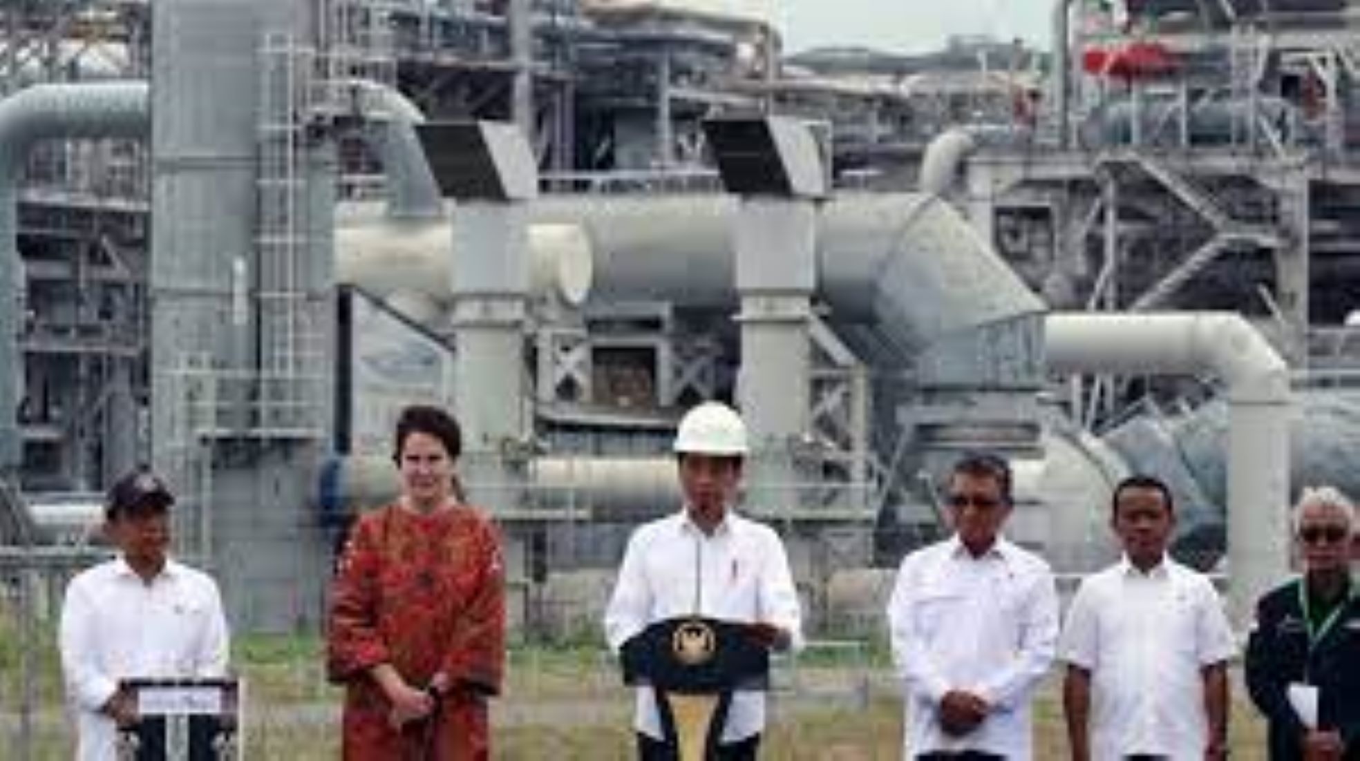 New LNG Production Unit Launched In East Indonesia