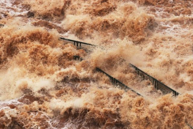 Brazil: Storms swell Iguazu falls to near decade-high flow