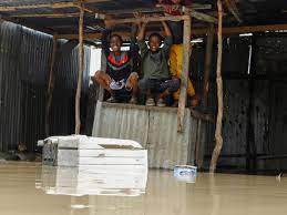 Death toll from Somalia floods nears 100