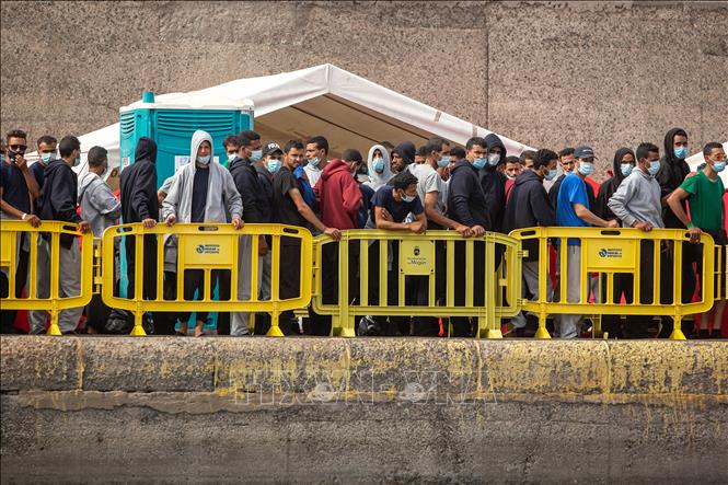 Spain: Number of illegal migrants arriving in Canary Islands has increased to record high