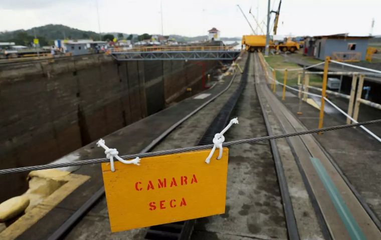 Panama Canal drought emergency, ships booking slots cut to 25 per day and to 18 next February