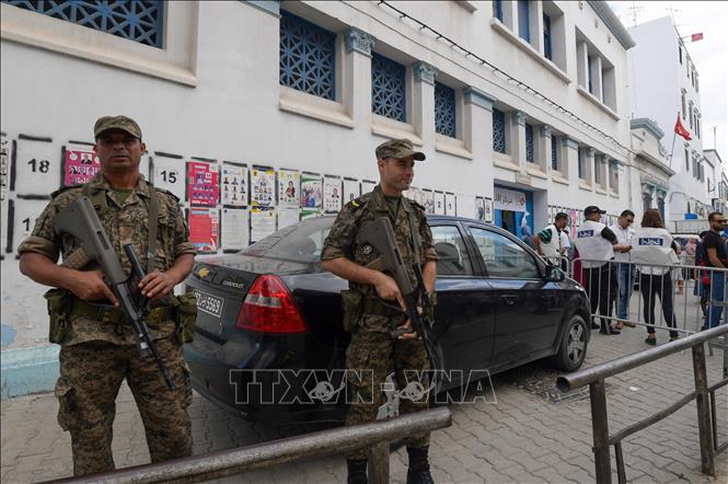 Tunisia re-captured 5 notorious prison escapees