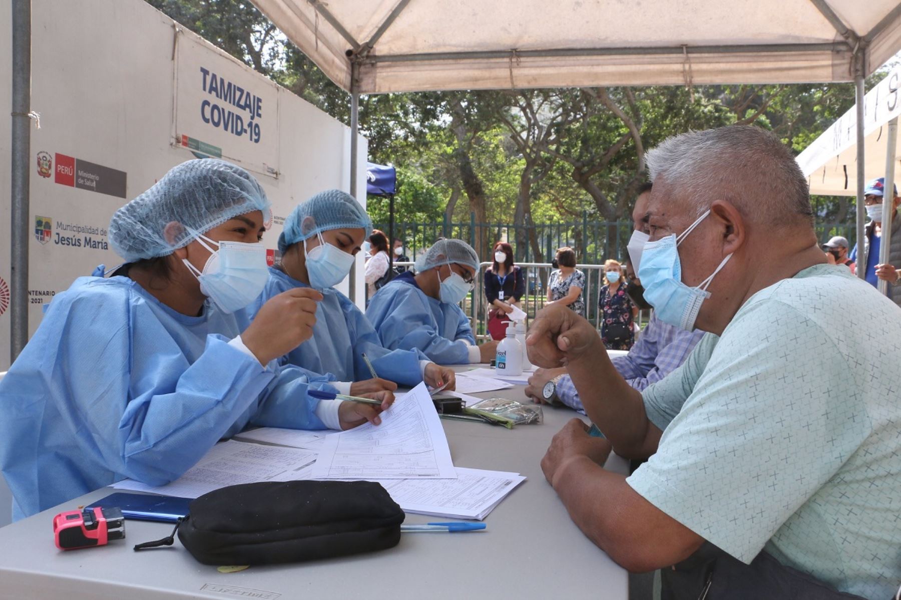 Peru: Health Ministry rules out COVID-19 wave, urges people to get vaccinated