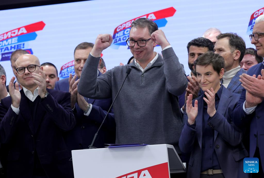 Serbia’s ruling party proclaims absolute majority at snap election