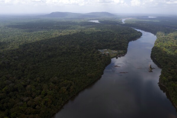 Guyana and Venezuela agree to refrain from using force, but fail to resolve territorial dispute