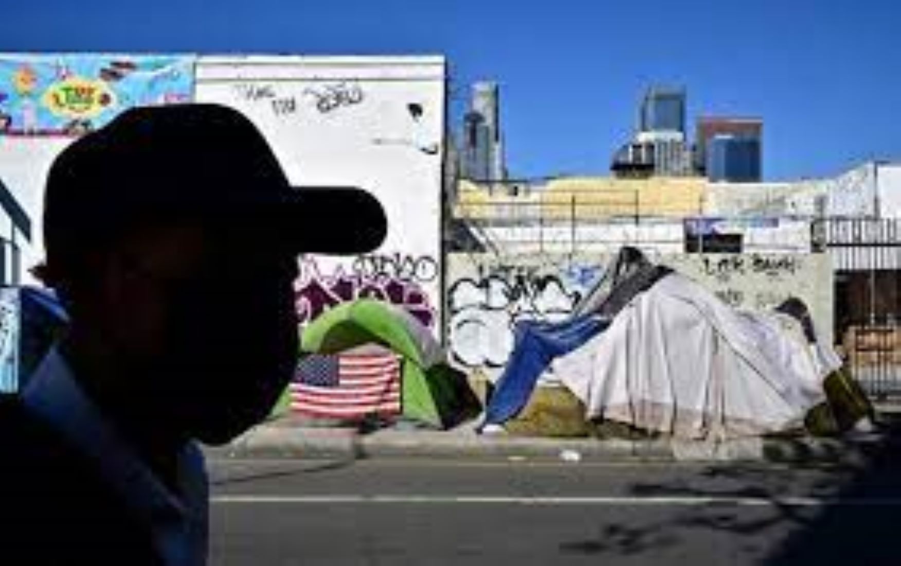 Number of U.S. homeless people hits record high