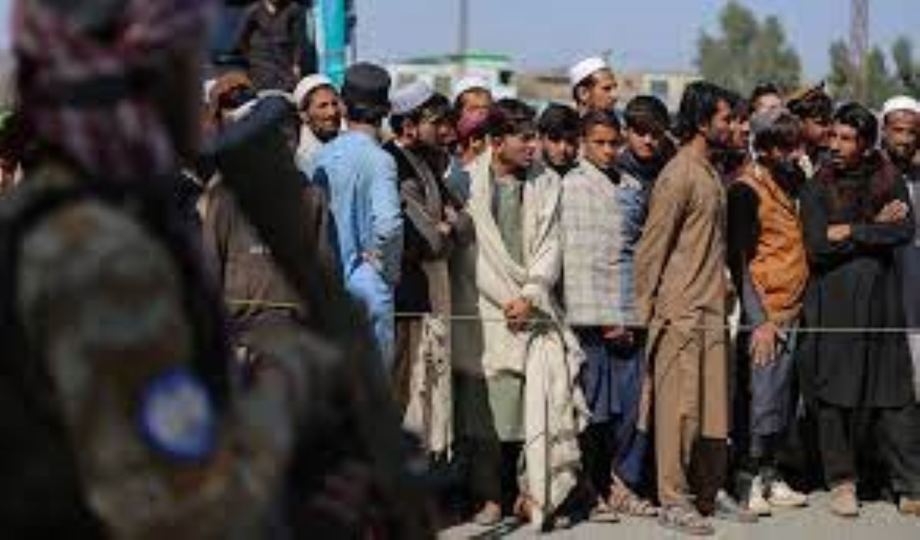 Police Arrested 120 Illegal Afghan Immigrants In SE Iran