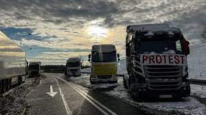 Ukraine and Poland open crossing to ease blockade