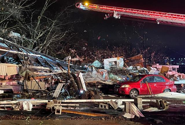 US storm: Severe weather pounds Tennessee, leaving six dead; 23 treated at hospital